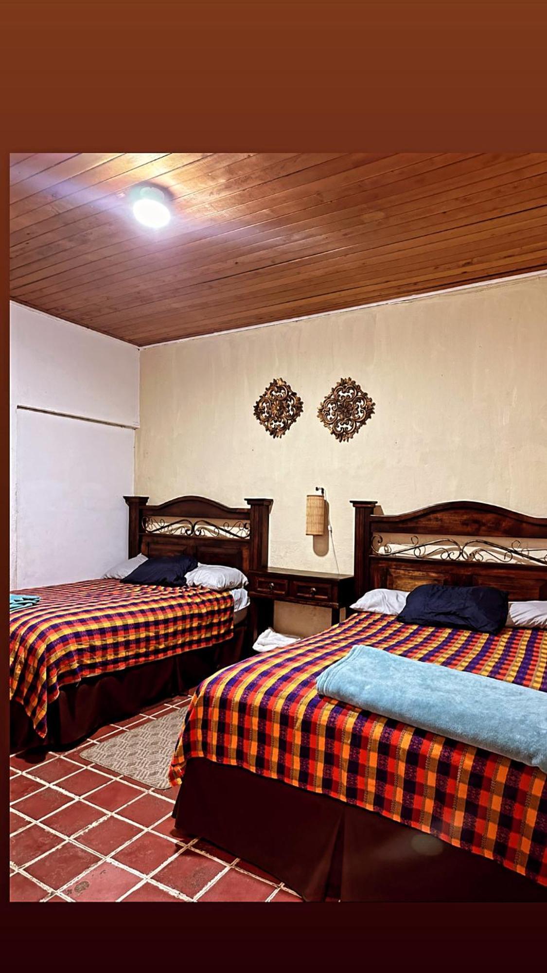 El Extranjero Hostal Antigua Εξωτερικό φωτογραφία