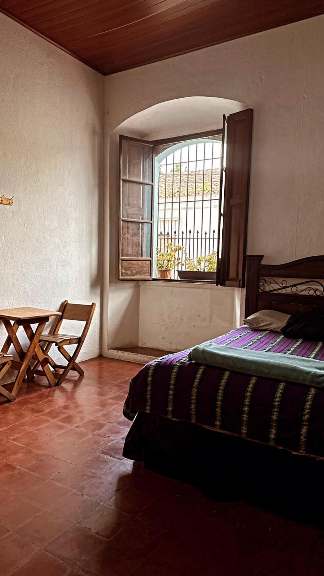 El Extranjero Hostal Antigua Εξωτερικό φωτογραφία