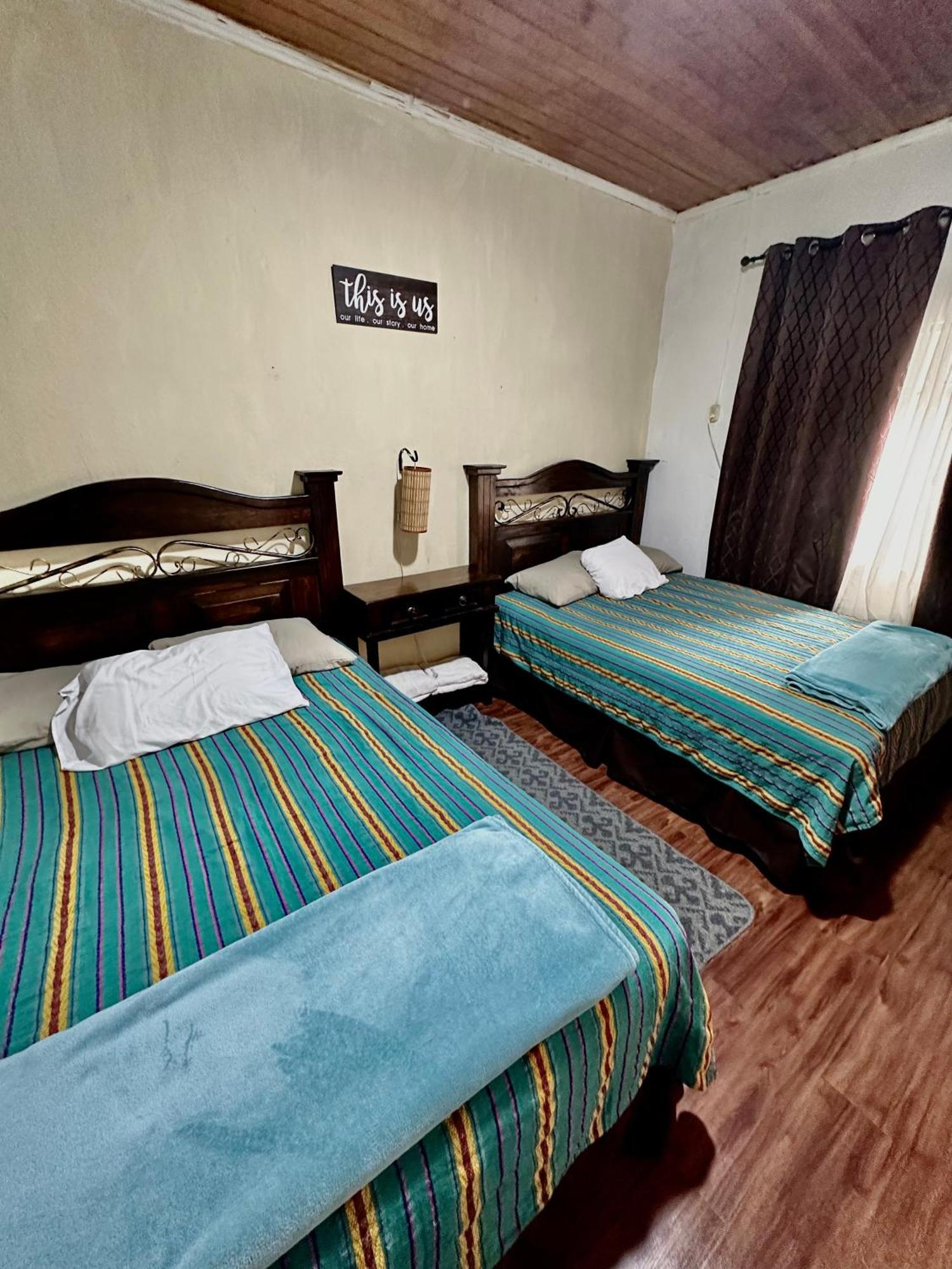 El Extranjero Hostal Antigua Εξωτερικό φωτογραφία