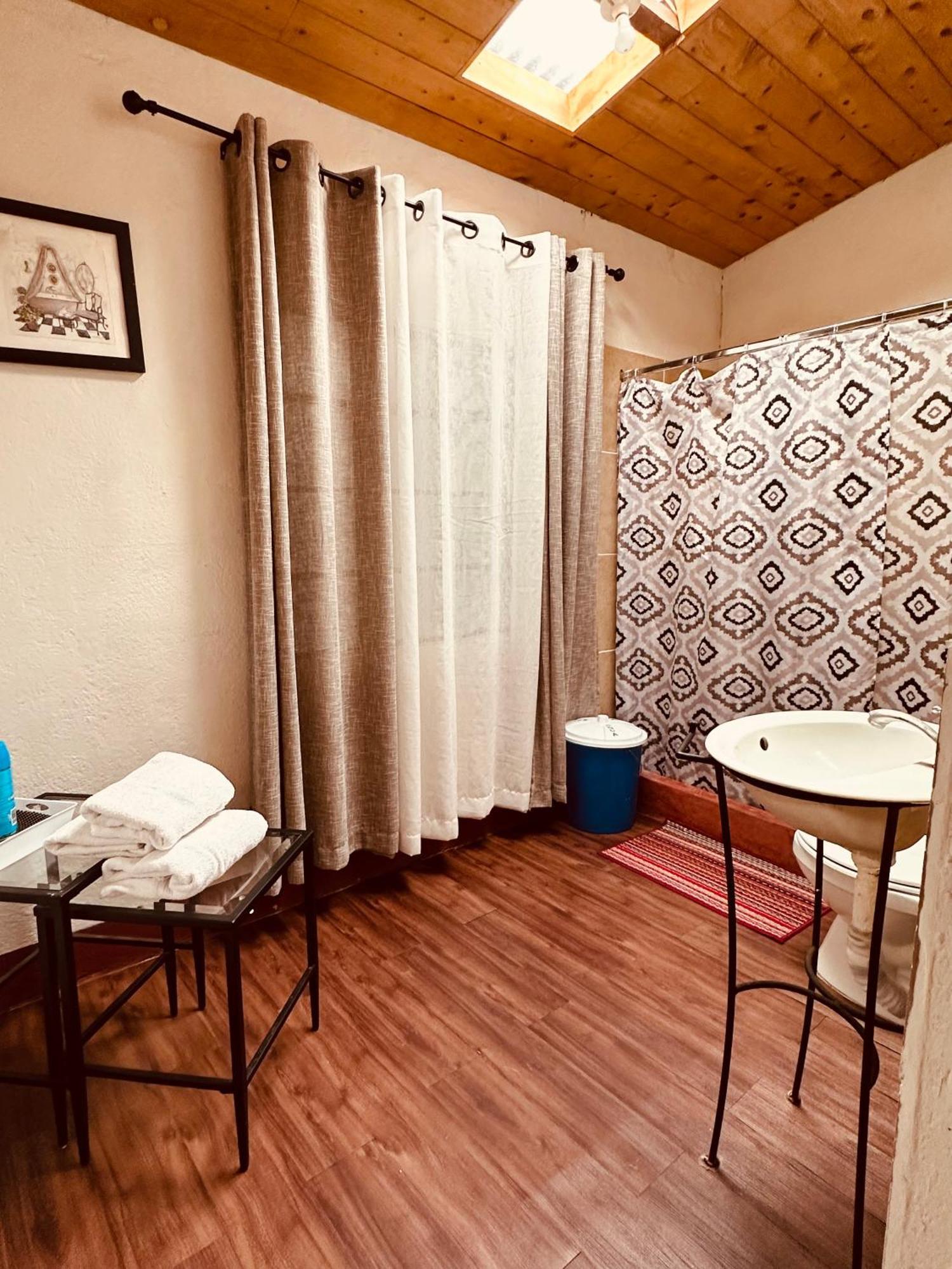 El Extranjero Hostal Antigua Εξωτερικό φωτογραφία