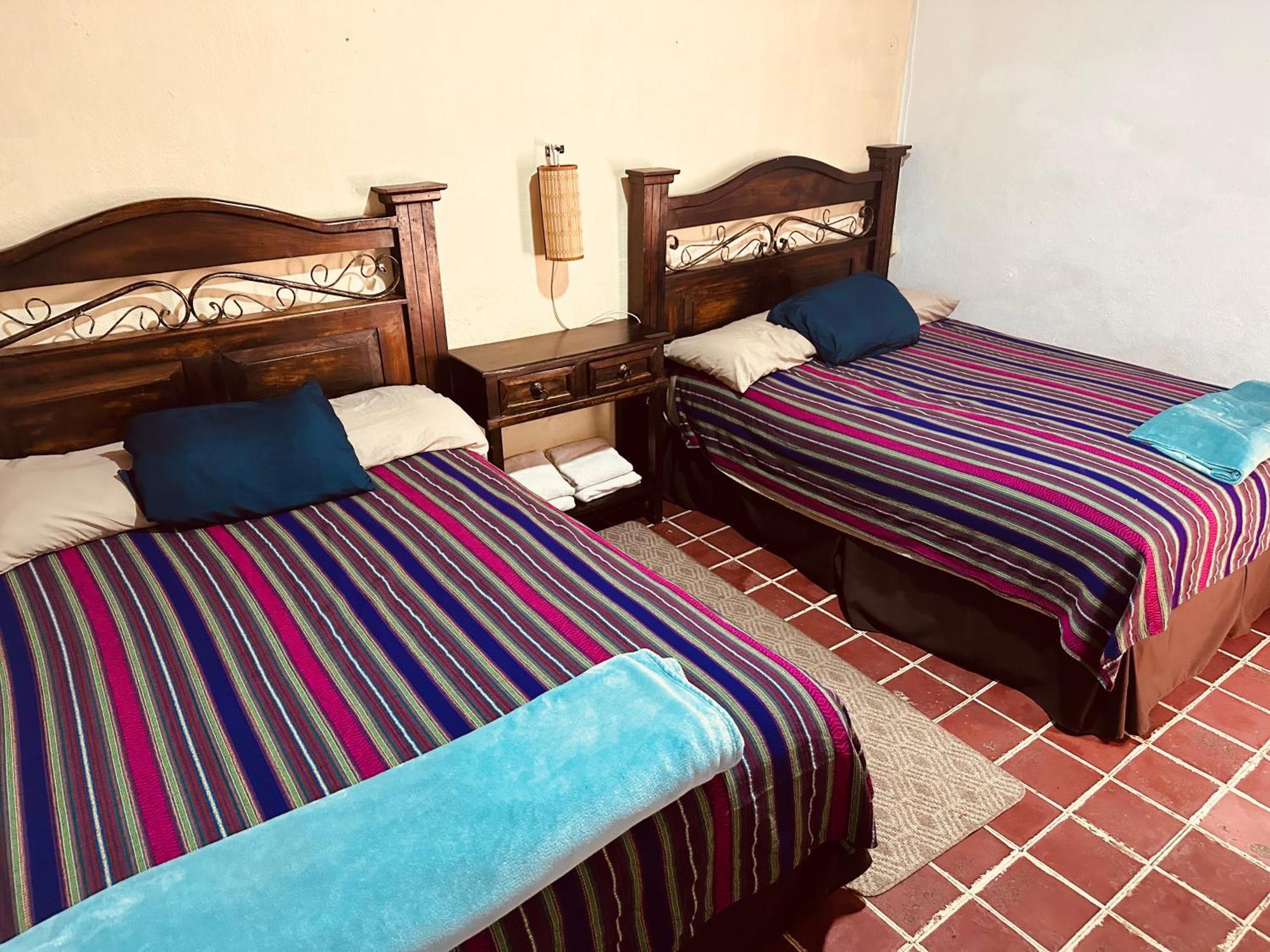 El Extranjero Hostal Antigua Εξωτερικό φωτογραφία